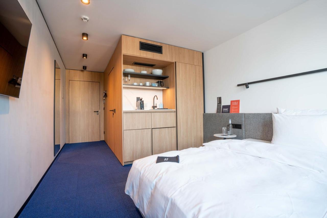 Grefis Hotel Грефельфинг Экстерьер фото