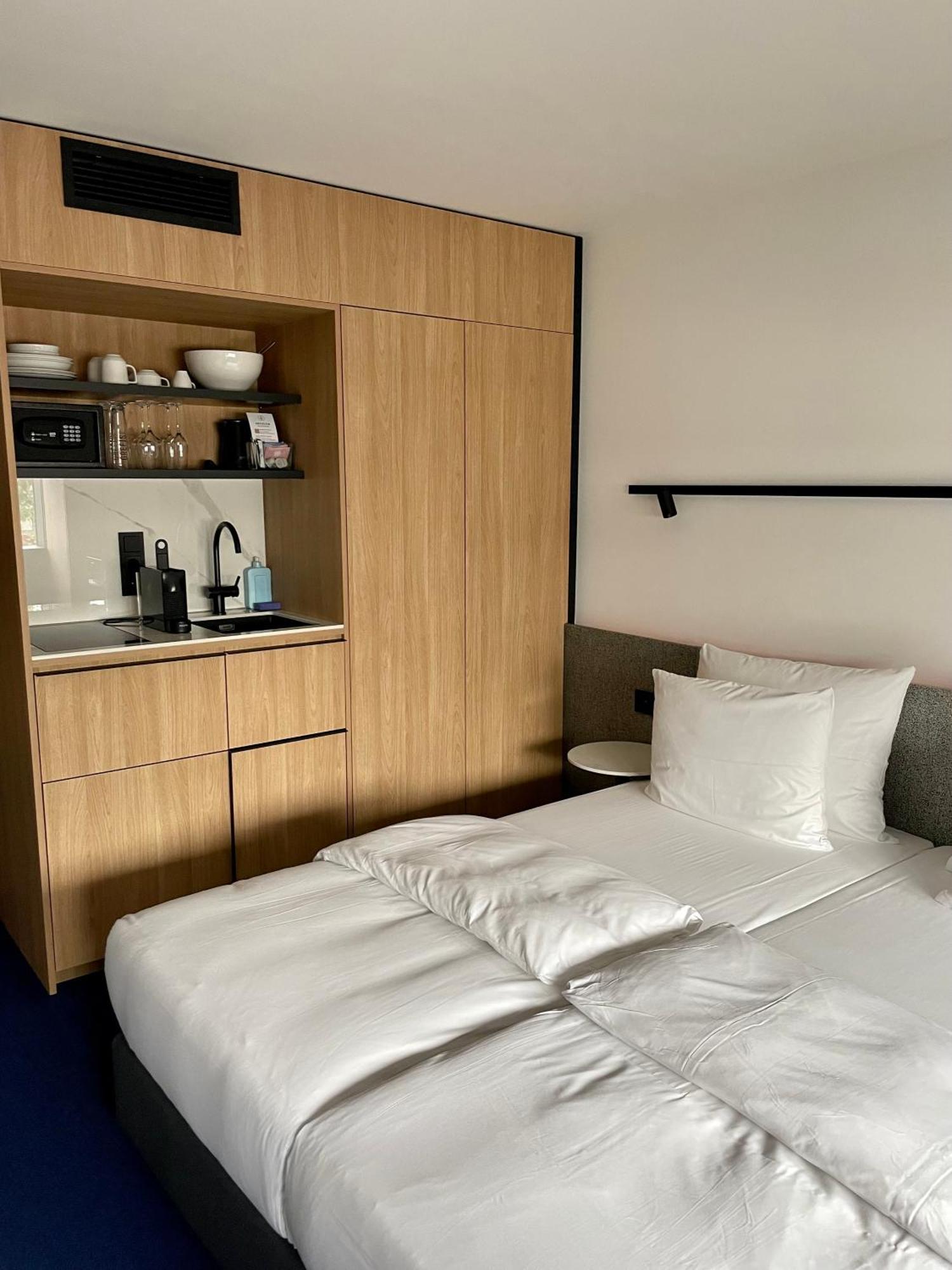 Grefis Hotel Грефельфинг Экстерьер фото