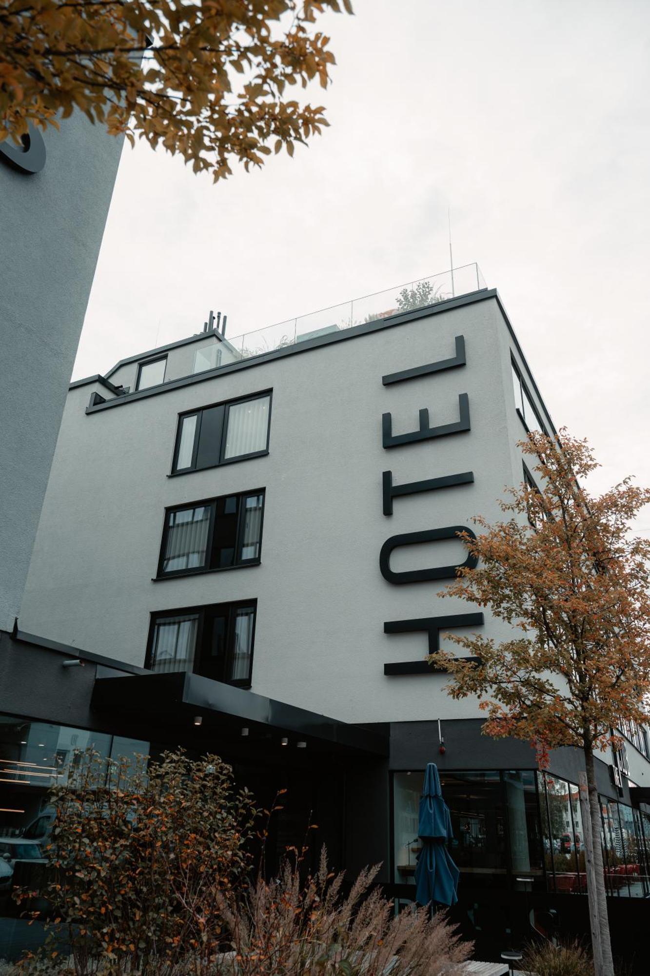Grefis Hotel Грефельфинг Экстерьер фото